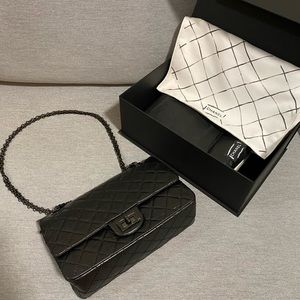 Brand new Chanel 2.55 Reissue